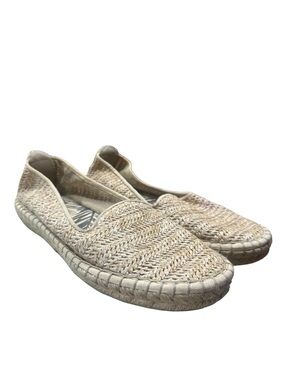 Dolce Vita Woven Straw Espadrille Slip-On Flats in Natural Beige